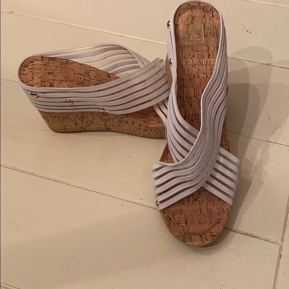 Wedges - Picture 1 of 1
